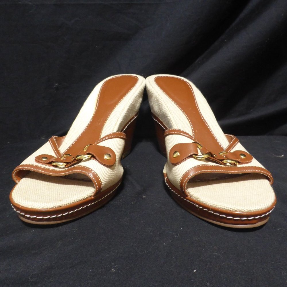 Canvas Wedge With Gold Link, natural cover, size 8, EUC